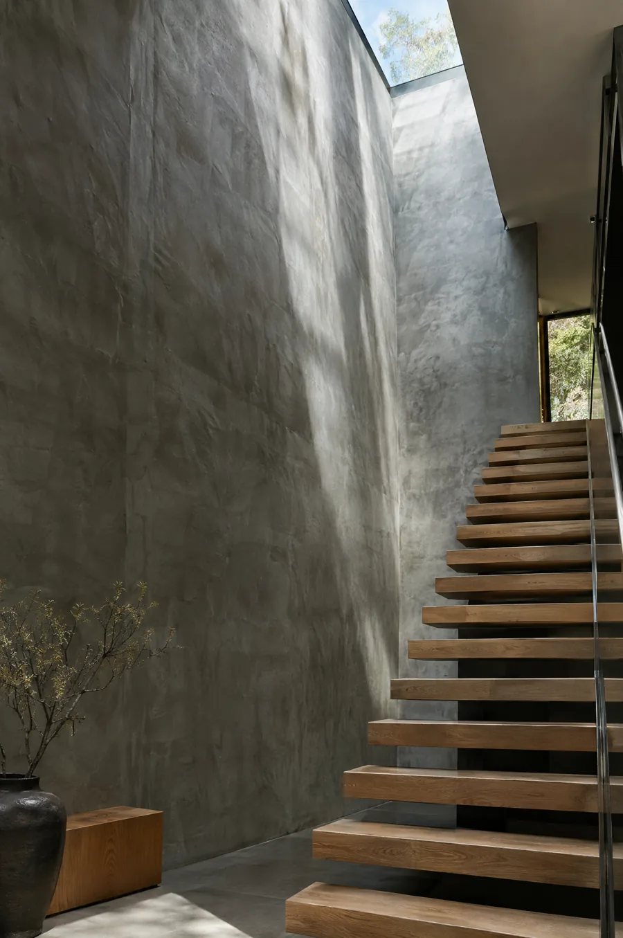 Concrete-effect plaster stairwell